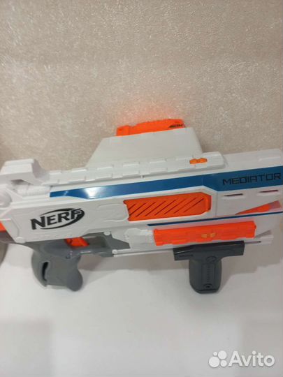 Бластер нерф