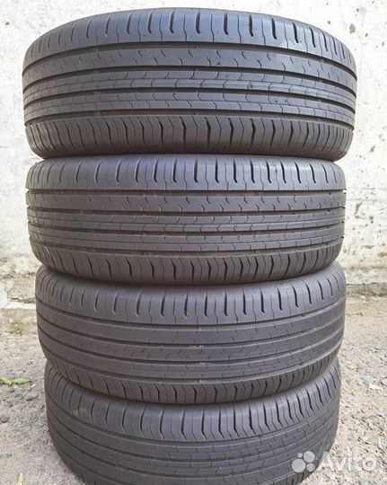 Continental ContiEcoContact 5 215/60 R17 96H