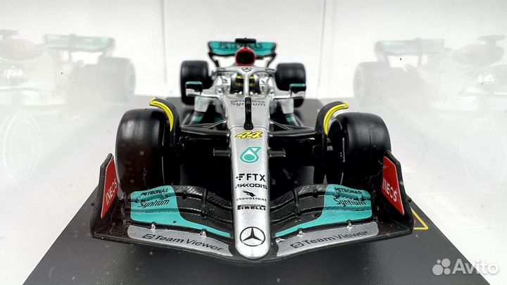 44 Lewis Hamilton Mercedes-AMG F1 W13 E 2022
