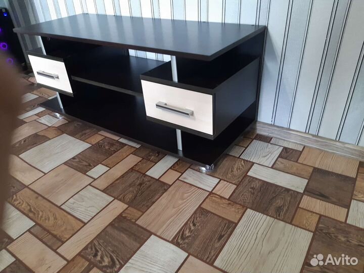 Тумба под телевизор