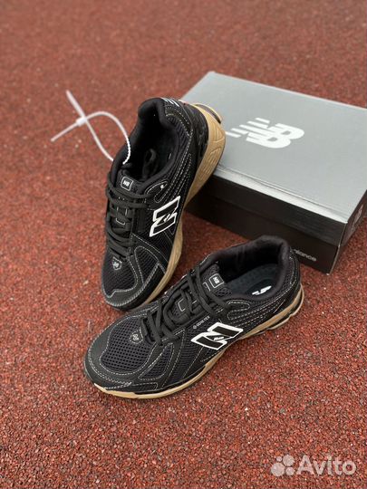 Кроссовки New Balance 1906R (размеры: 41-45)