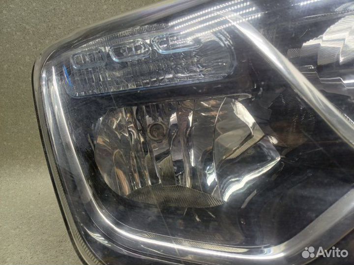 Фара передняя правая Renault Duster 1.6 K4M842 MT