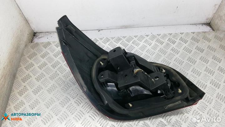 Фонарь задний правый BMW 5 E60/E61 2004