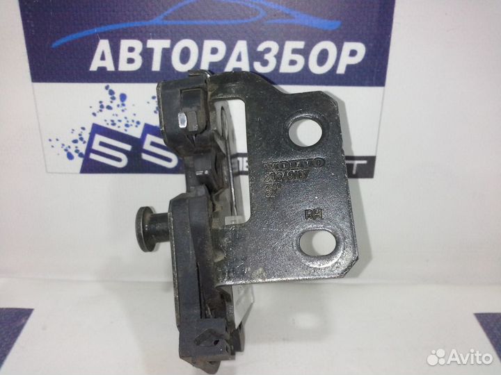 Замок борта багажника правый Volvo XC90