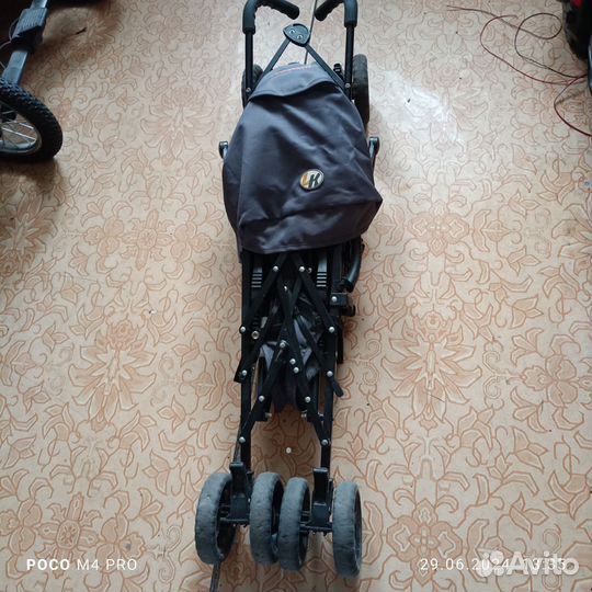 Прогулочная коляска трость