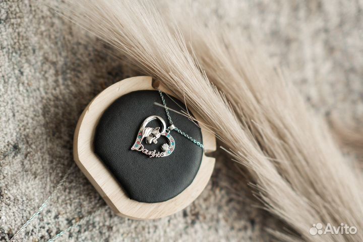 Украшения для любителей конного спорта