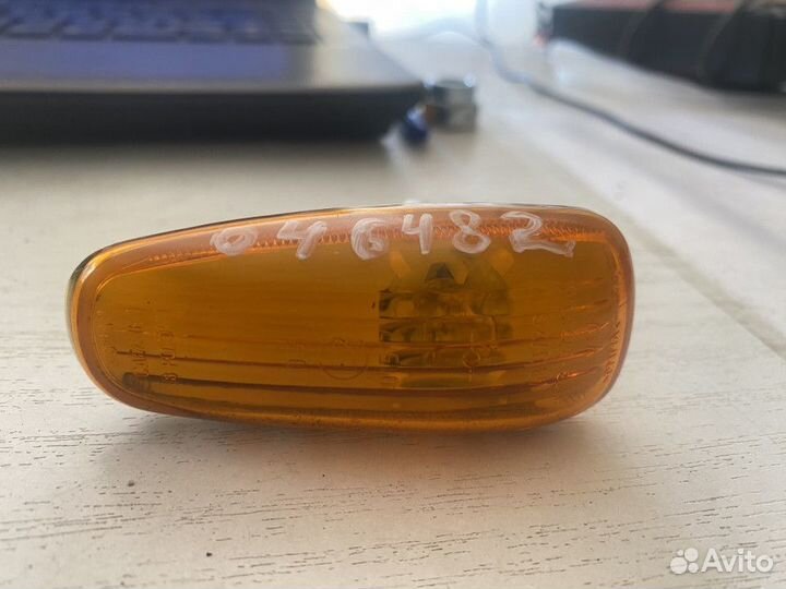 Повторитель в крыло LADA Granta 2011