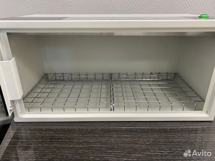 Бактерицидный шкаф