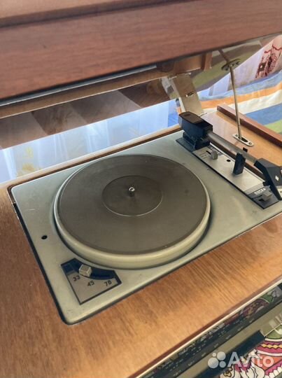 Радиола Урал-6