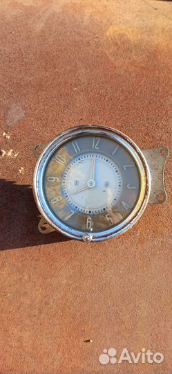 Часы авто Победа