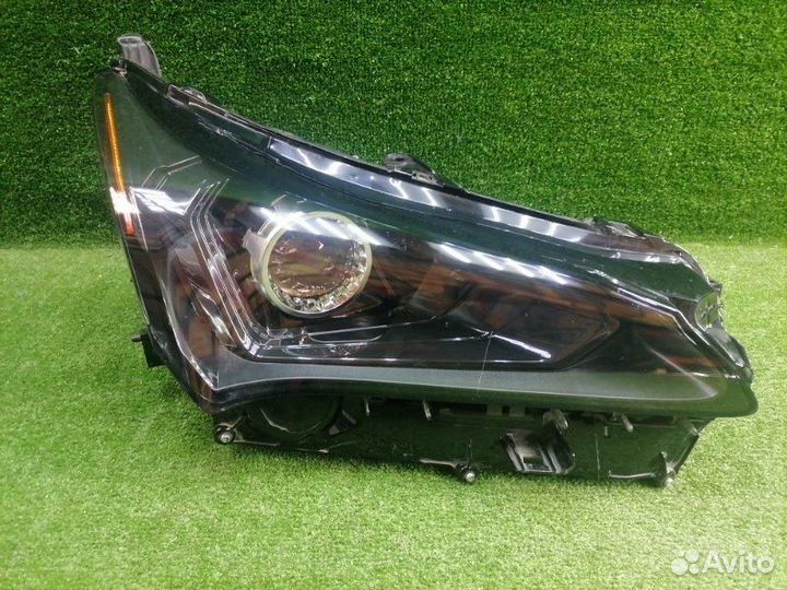 Фара правая Lexus NX200/NX200t/NX300/NX300h