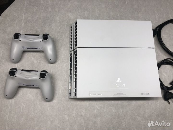 PlayStation 4 Fat - 1208A 500GB белая