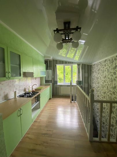 2-к. квартира, 60 м², 2/2 эт.