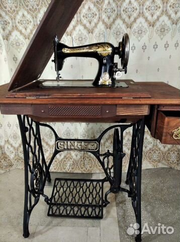 Швейная машинка 