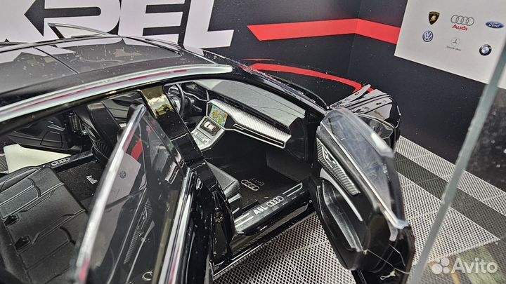 Audi A6 1/18 металл