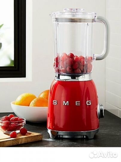Стационарный блендер Smeg BLF01rdeu