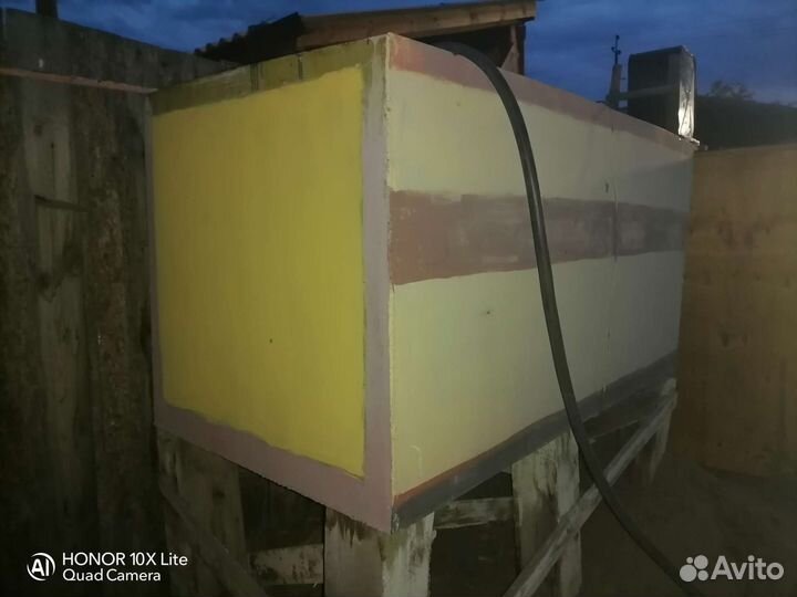 Емкость для воды металлическая бу