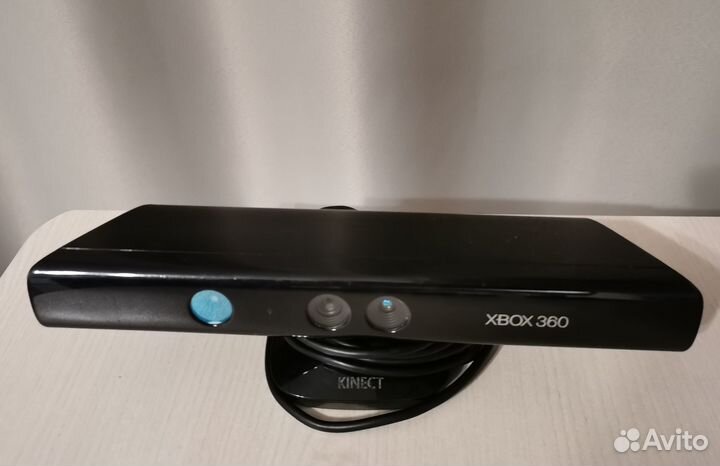 Xbox 360 S 250Gb (LT 3.0) с Kinect и 12 дисками