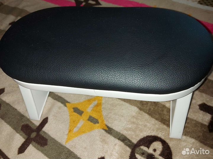 Подставка для рук маникюрная