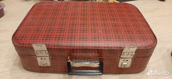 Чемоданы времен СССР