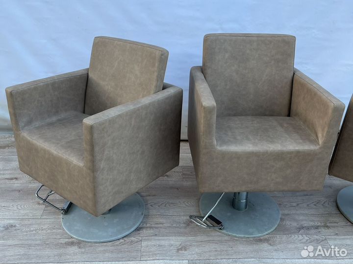 Парикмахерское кресло Италия Maletti