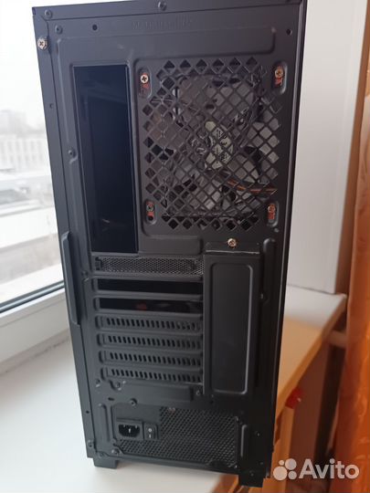 Корпус thermaltake с вентиляторами с бп