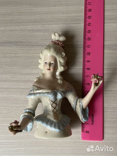 Фарфоровая половинка куколки Half doll