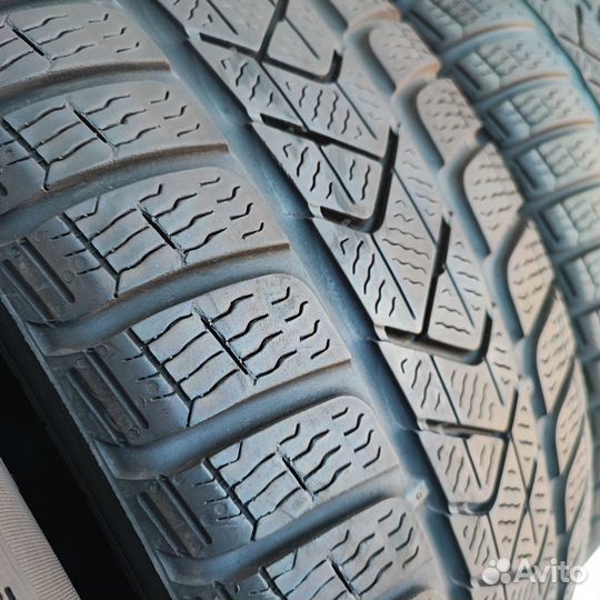 Pirelli Winter Sottozero 3 215/60 R16 96H