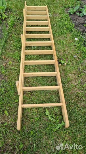 Деревянная готовая лестница