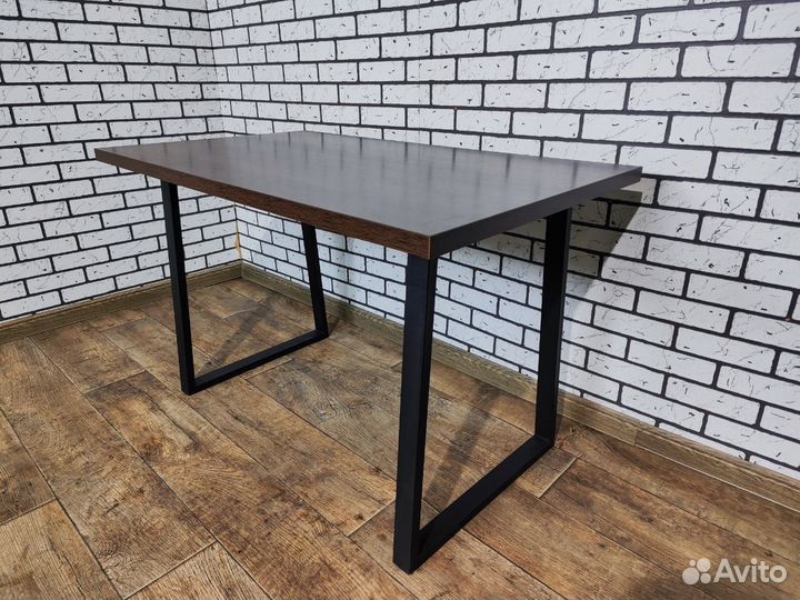 Столы и стулья для кафе и баров