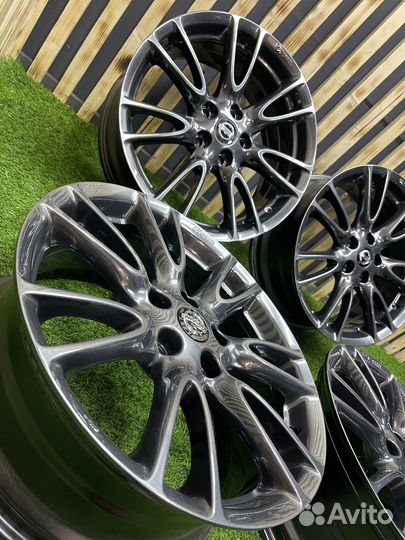 Разноширокие диски Infiniti/Nissan, R18