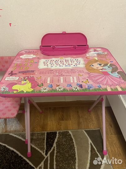 Детский стол и стул