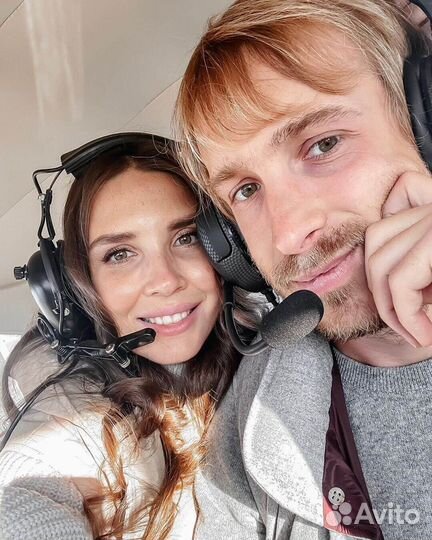 Романтическое свидание в небе на самолете