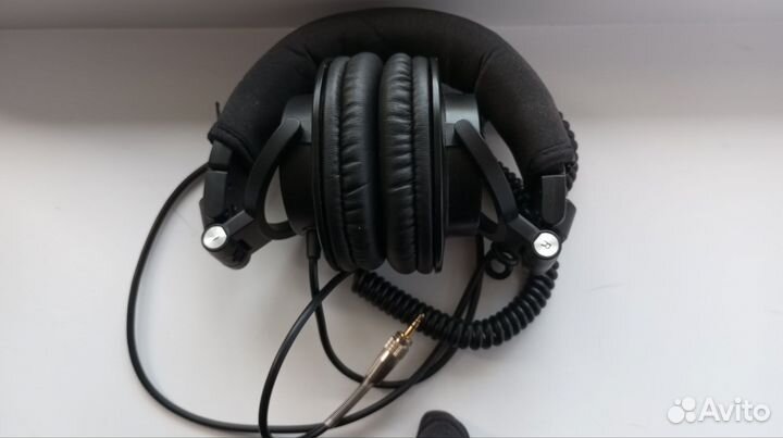 Наушники студийные Audio technica ath m50