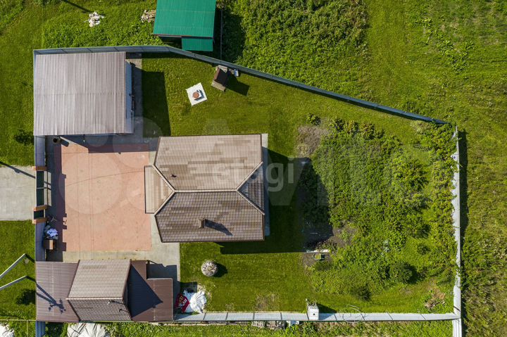 Коттедж 174 м² на участке 9,5 сот.