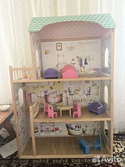 Домик кукольный