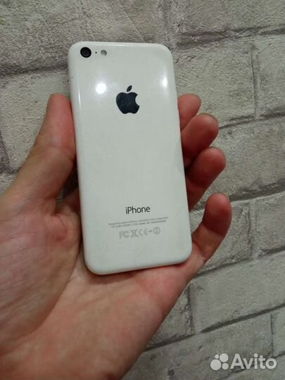 Телефон iPhone 5с