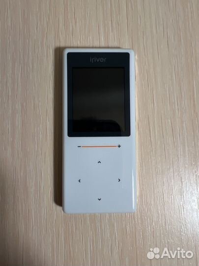 MP3 плеер iriver T6, белый 2GB