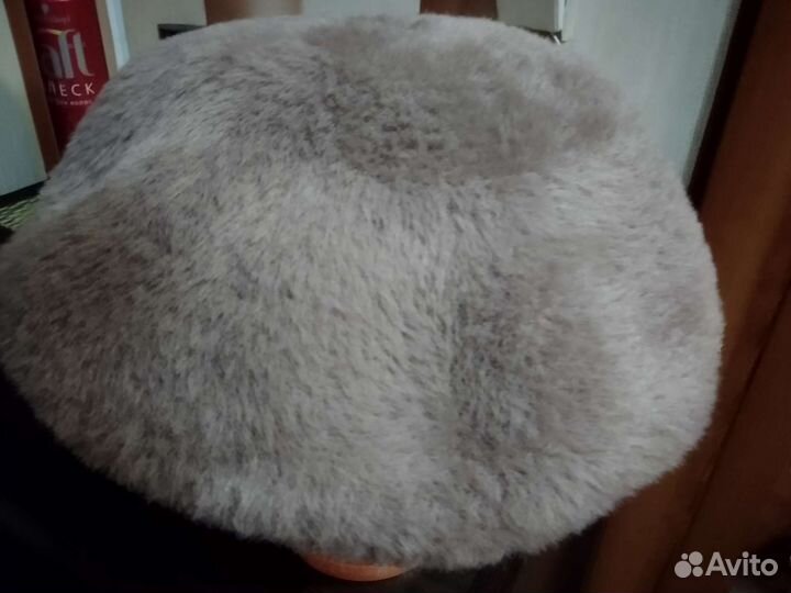 Берет женский из ангоры