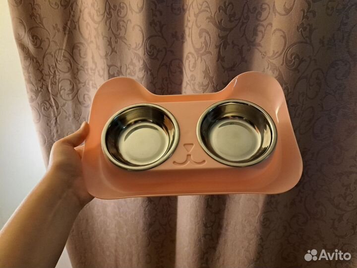 Лежанка миска и лоток для кошки