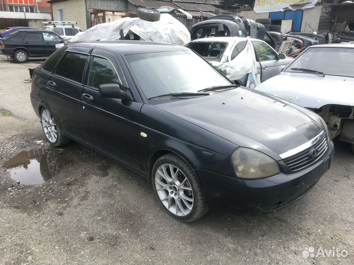 Лада Приора разбор по запчастям