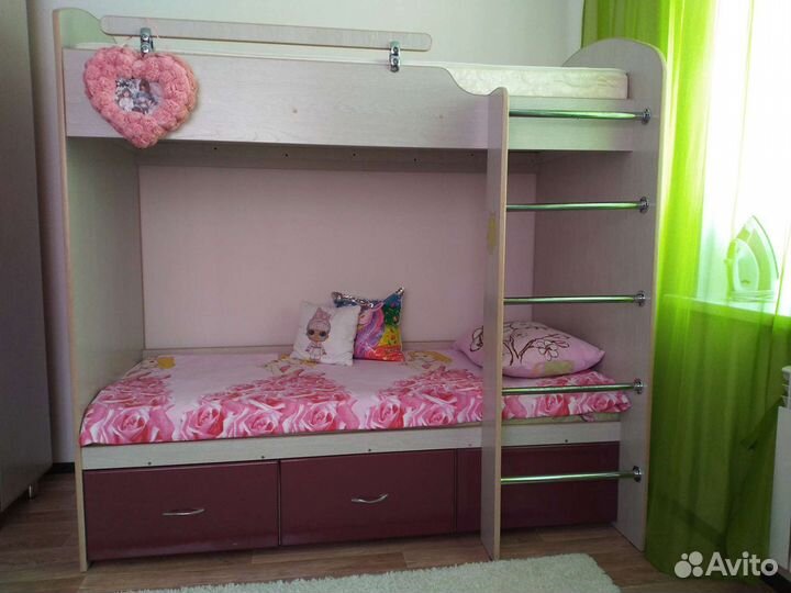 Мебель в детскую комнату