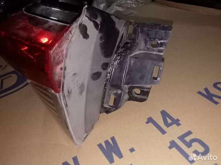 Задний фонарь на тойота рав4 50