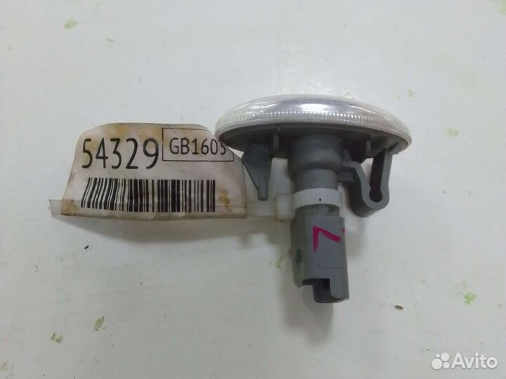 Повторитель на крыло Peugeot 307