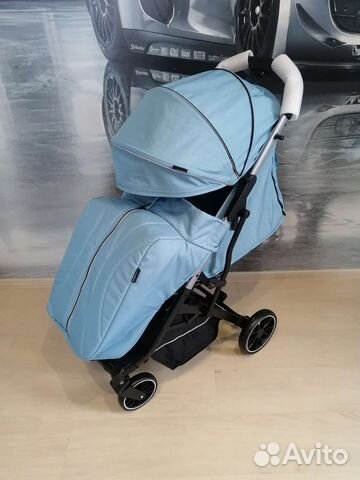 Коляска легкая новая