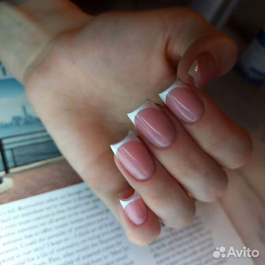 Маникюр, покрытие, укрепление, наращивание ногтей