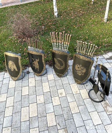 Щит подарочный/ подставка под шампуры