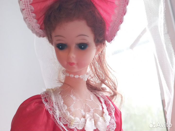 Кукла-зонт музыкальная