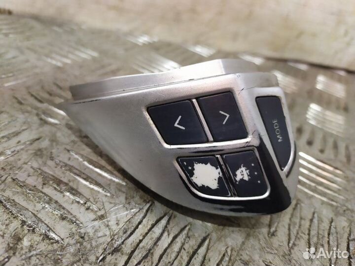 Кнопки на руль Mitsubishi Lancer 10 4B11 2008