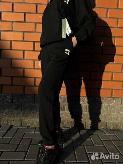 Новый костюм Karl lagerfeld оригинал